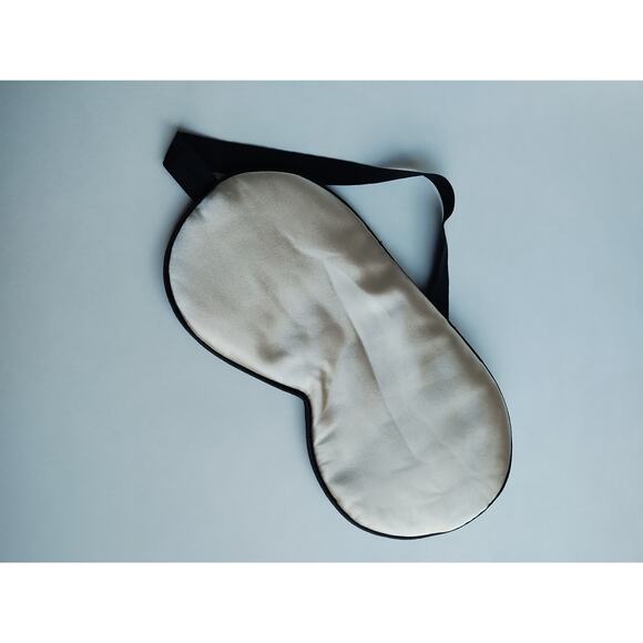 Gently Used Pink Flower Pajama Spa Set XL – Lavender Shower Steamers & Sleep Mas - Picture 9 of 9